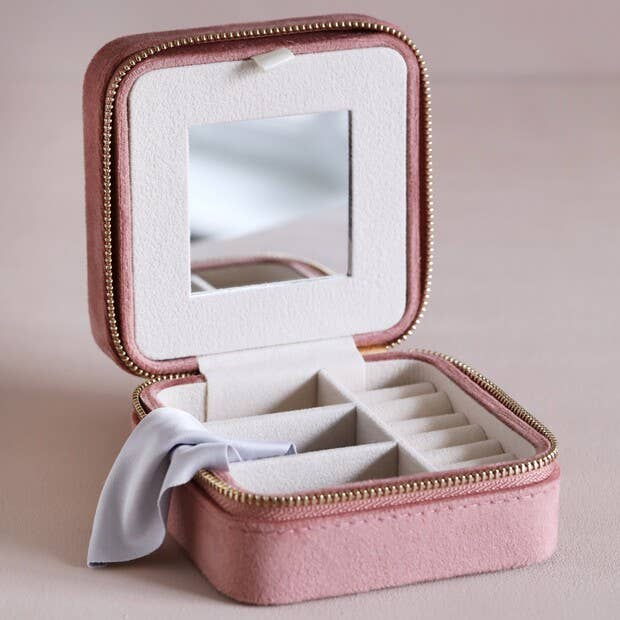 Rosie Velvet Jewelry Case | Square