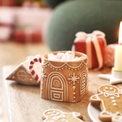 Gingerbread House Mug w Lid