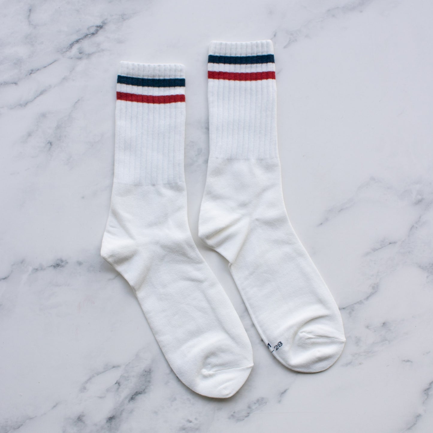 Men's Retro Thin Stripe Socks