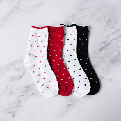 Always Lovely Scallop Socks